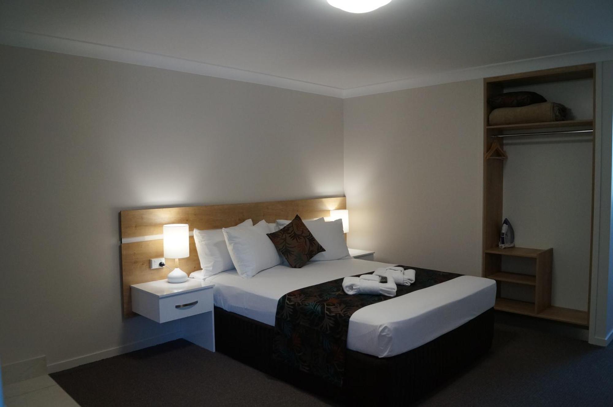 Castle Crest Motel Townsville Esterno foto
