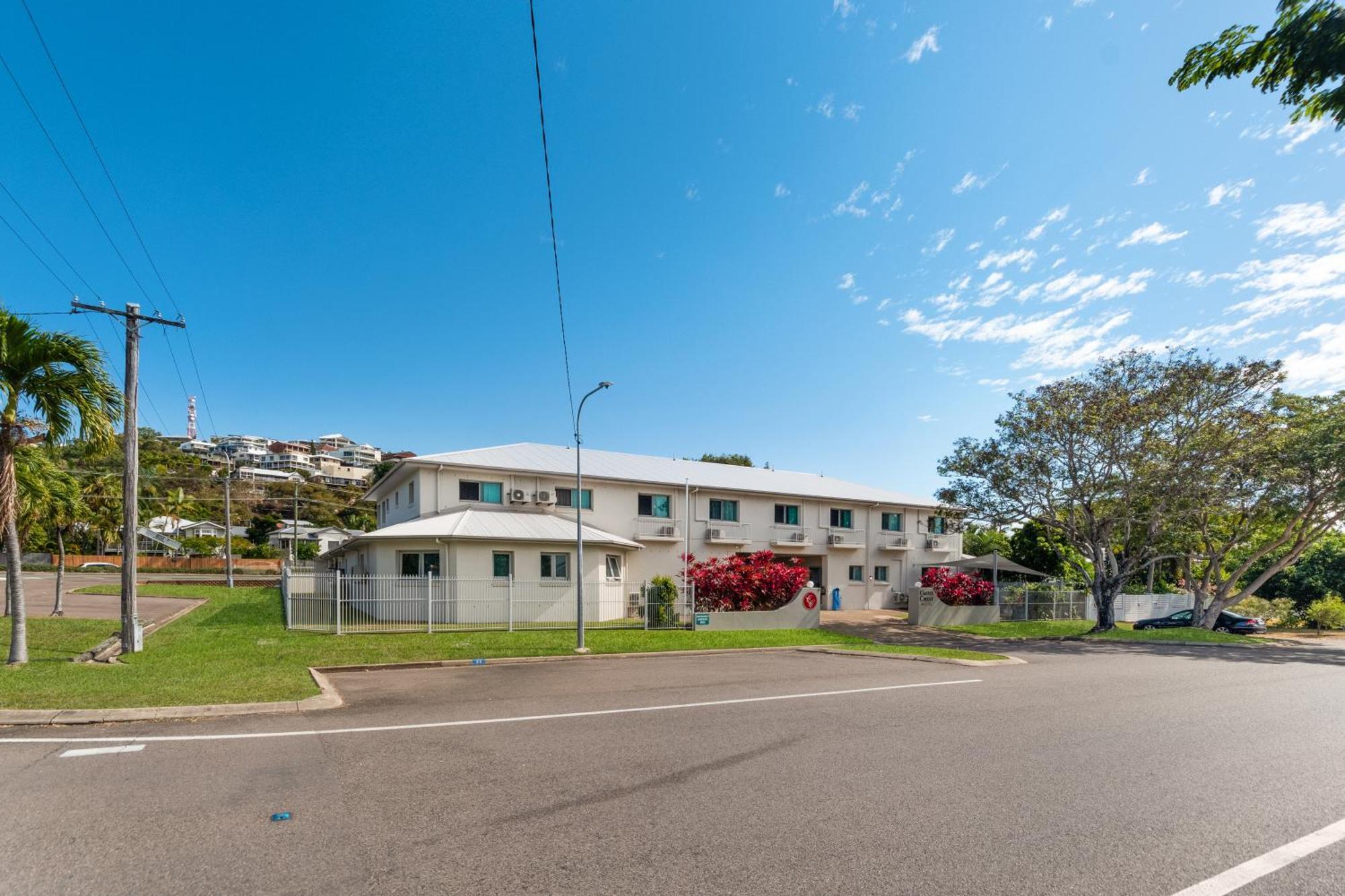 Castle Crest Motel Townsville Esterno foto