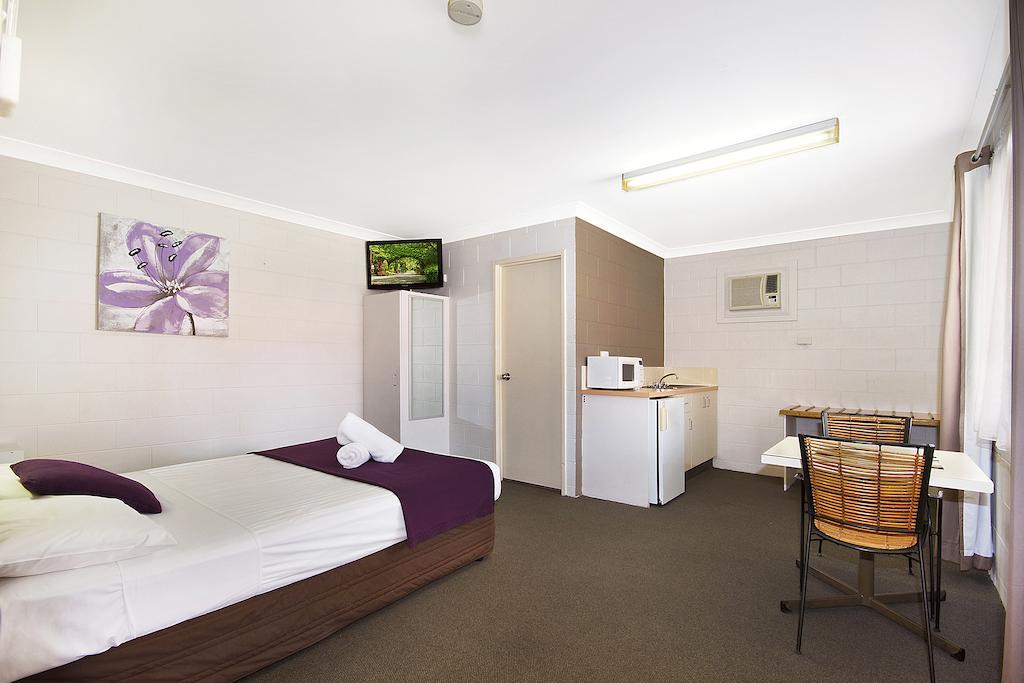 Castle Crest Motel Townsville Esterno foto