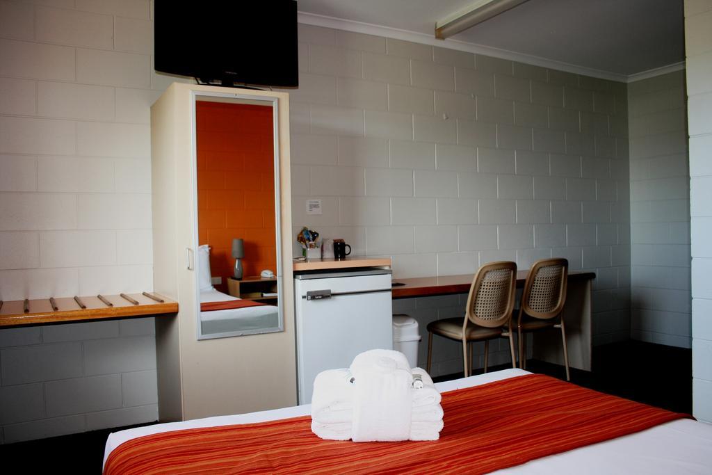 Castle Crest Motel Townsville Esterno foto