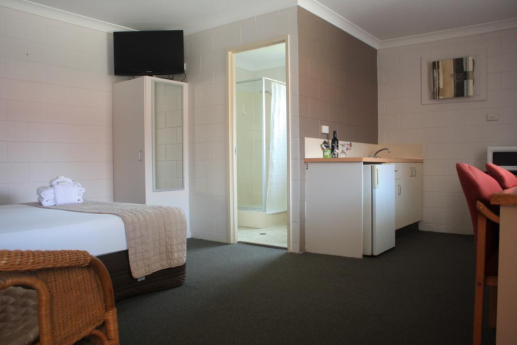 Castle Crest Motel Townsville Esterno foto