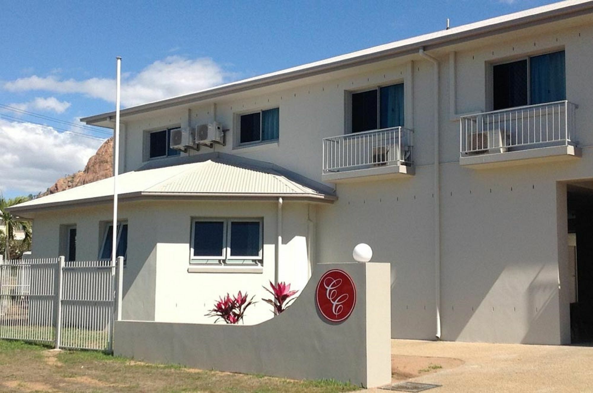 Castle Crest Motel Townsville Esterno foto